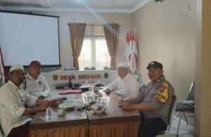 Bhabinkamtibmas Polsek Cijeruk Polres Bogor Sambang Warga, Pererat Kedekatan Dengan Masyarakat Untuk Jaga Kamtibmas