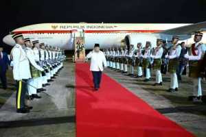 Tiba di Malaysia, Prabowo disambut Menhan Malaysia