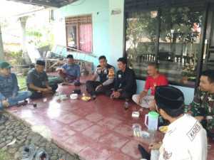 Sinergitas Bhabinkamtibmas dan Babinsa, Polsek Cijeruk Rutin Sambang Warga Wujudkan Kedekatan Polri Dengan Masyarakat