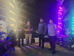 Bhabinkamtibmas Polsek Cisarua Polres Bogor Kontrol Pos Kamling dan Sampaikan Pesan Kamtibmas