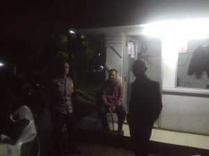 Bhabinkamtibmas Polsek Cisarua Polres Bogor Cek Pos Kamling dan Sampaikan Pesan Kamtibmas