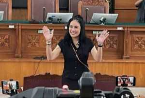 Kenapa vonis Nikita Mirzani bisa jauh lebih ringan dari tuntutan Jaksa?