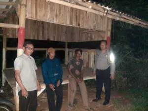 Bhabinkamtibmas Polsek Rumpin Kontrol Satkamling Antisipasi Kerawanan Kamtibmas di Desa Mekarsari