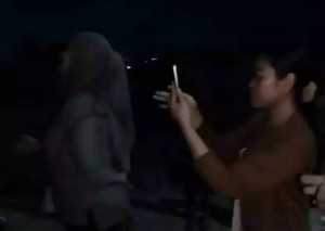 Aksi emak-emak: Hadang truk tambang membandel di Cilegon