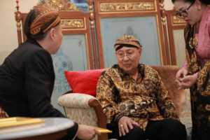 Mengenang Pakubuwono XIII, Raja Solo yang naik tahta diwarnai pertikaian