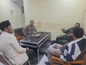 Bhabinkamtibmas Polsek Cisarua Laksanakan Giat Sambang Untuk Ciptakan Kamtibmas Kondusif di Desa Tugu Utara