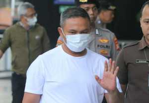 Abdul Wahid, Gubernur Riau ke-4 yang dicokok KPK