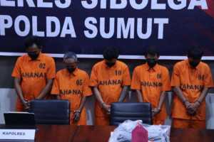 5 pengeroyok pemuda tidur di masjid ditangkap, terancam hukuman berat