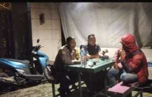 Bhabinkamtibmas Polsek Cisarua Polres Bogor Kontrol Pos Kamling dan Sampaikan Pesan Kamtibmas