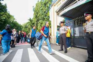 Ditemukan senpi dan benda mirip bom di SMAN 72 Jakarta, 54 orang terluka akibat ledakan