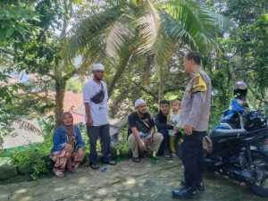 Bhabinkamtibmas Desa Bojongrangkas Sambang Tokoh Masyarakat, Ajak Warga Tingkatkan Kewaspadaan Kamtibmas