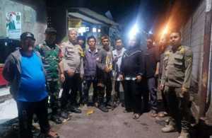 Bhabinkamtibmas, Babinsa, Pemerintah Desa, dan Satpol PP Gelar Kontrol Pos Kamling di Desa Cileungsi Kidul