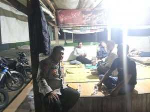 Dekat dengan Masyarakat, Polsek Kemang Aktif Lakukan Kontrol Pos Ronda di Desa Kemang