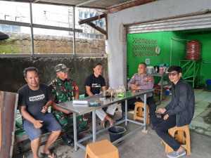 TNI-POLRI Wujudkan Kedekatan Dengan Warga Dengan Sambangi Warga Binaanya Ajak Jaga Kamtibmas Yang Kondusif