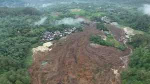 Pencarian korban longsor Pandanarum Banjarnegara ditunda akibat tanah masih labil