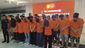 Kejahatan scam berkedok polisi dan investor, 27 WN China dibekuk di Bekasi