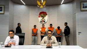 KPK tahan Wakil Ketua DPRD OKU Sumsel dan 3 tersangka baru dalam kasus korupsi PUPR