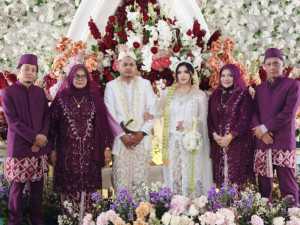 Resepsi Pernikahan Siti Saprah dan Aip Pardian, Hingga Makan Siang yang Romantis