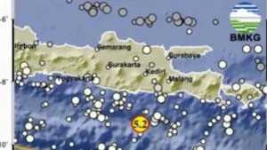 Gempa M5,2 guncang Blitar Jawa Timur Senin pagi