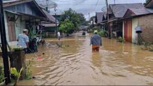 Banjir dan longsor Tapteng: 34 orang meninggal, 33 hilang, ribuan terisolasi