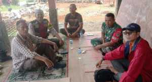 Sinergitas TNI-POLRI Polsek Cijeruk dan Babinsa Laksanakan Sambang Warga di Desa Ciadeg