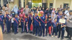 Polsek Cibinong Polres Bogor terima kunjungan SLB Mekar Sari 1 Pabuaran