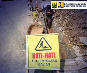UPTD PU Wilayah III Cicurug Tegaskan Pentingnya Drainase dalam Pemeliharaan Jalan