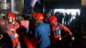 Evakuasi pekerja tewas tertimbun bangunan roboh di Jakut butuh waktu 8 jam 