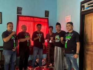 Bentuk Kepedulian dan Perhatian Brigade Joxzin Purworejo Jenguk Anggota yang Kena Musibah