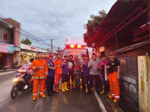 Damkar Kabupaten Sukabumi Berhasil Tangani Kebakaran Akibat Korsleting Listrik di Kp. Bojong, Cikembar