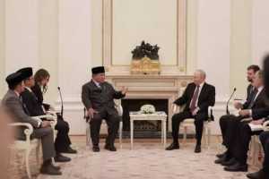 Bertemu Prabowo, Putin: Rusia siap perkuat kerja sama dengan Indonesia