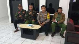 Bhabinkamtibmas Polsek Cisarua Laksanakan Sambang dan Kontrol Pos Kamling di Desa Cibeureum