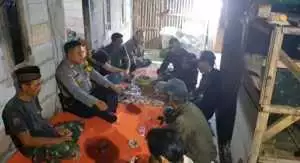 Bhabinkamtibmas Polsek Ciampea Bersama Babinsa Laksanakan Silaturahmi dan Sambang Warga Sampaikan Pesan Kamtibmas