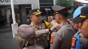 Kapolres Bogor Pimpin Apel Kenaikan Pangkat, Lanjutkan Penanaman Pohon.