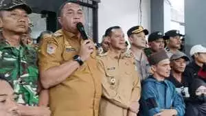 Sejukkan unjuk rasa di cigudeg bogor, jaro ade duduk bareng dengan warga