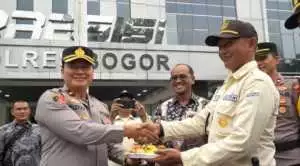 Polres Bogor Gelar Upacara HUT Satpam ke-45 Tahun 2026 di Mako Polres Bogor