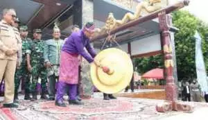 Disambut Meriah, Bupati Lanosin dan Wakil Bupati Yudha Hadiri Pembukaan Bazar UMKM Zona 1 Martapura