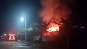 Stasiun pengisian oksigen di Tigaraksa terbakar, dipicu ledakan mobil
