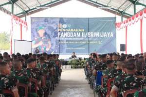Tanggung jawab besar untuk membangun karakter, budaya, dan citra satuan”, Pangdam II/Sriwijaya Kunjungi Yonif TP 845/Ksatria Satam"