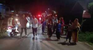 Maasyarakat Sukosari tumpah ruah laksanakan pawai obor sambut Ramadhan 