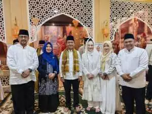 Ketua DPRD Sukabumi Dampingi Menteri ESDM Bahlil Lahadalia dalam Safari Ramadan di Ponpes Azzainiyah Salabintana