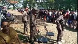 Masyarakat Babakan Madang Diguyur Paket Sembako Bantuan Presiden Prabowo