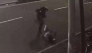 Viral! Detik-detik petugas Damkar dibegal, motor dan HP raib