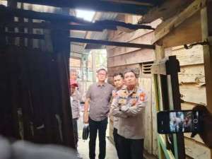 Karo SDM Polda Sumsel Tinjau Lokasi Bedah Rumah dalam Rangka Hari Bhayangkara ke-80