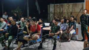 Pererat Kebersamaan, Anggota Kodim 1016/Plk Nonton Bareng Piala Dunia