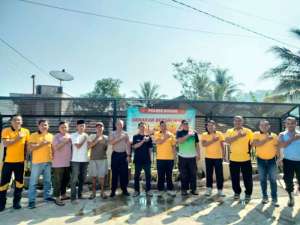 Kegiatan Korvey, Bersih-bersih Mesjid, oleh Personil Polsek Cigudeg Polres Bogor