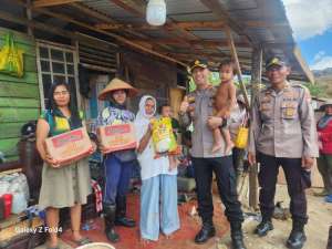 Polsek Sukarami Perkuat Kepedulian Sosial Melalui Bakti Sosial untuk Warga Kurang Mampu