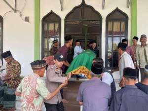 Dari Menjaga Kamtibmas hingga Mengantar Jenazah, Polsek Muara Pinang Tunjukkan Wajah Humanis Polri