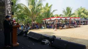 Wakil Bupati Sukabumi H. Andreas Buka Syukuran Hari Nelayan ke-69 dan Festival Seni Budaya di Geopark Ciletuh