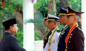 Ini pesan Prabowo saat lantik 1.177 Perwira TNI-Polri